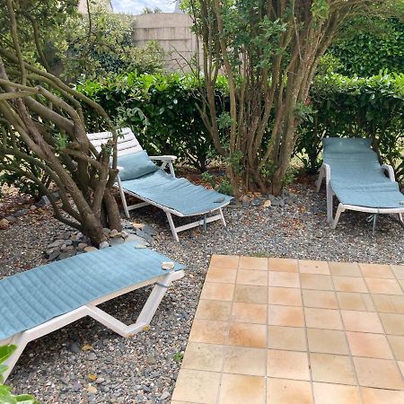 Maison Familiale Dans Une Rue Paisible Gouville-sur-Mer エクステリア 写真